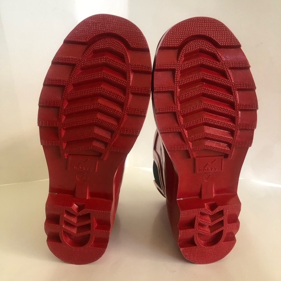 NORTY Women’s Red Ankle Waterproof Winter Rain Boots Size 7 - Picture 13 of 15